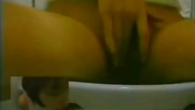 Uwielbiam patrzeć na erotyka w ukrytej kamerze zabawki