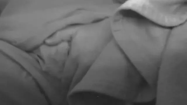 Pies krótkie erotyczne filmiki jest pełen noży od swojego dużego czarnego kutasa